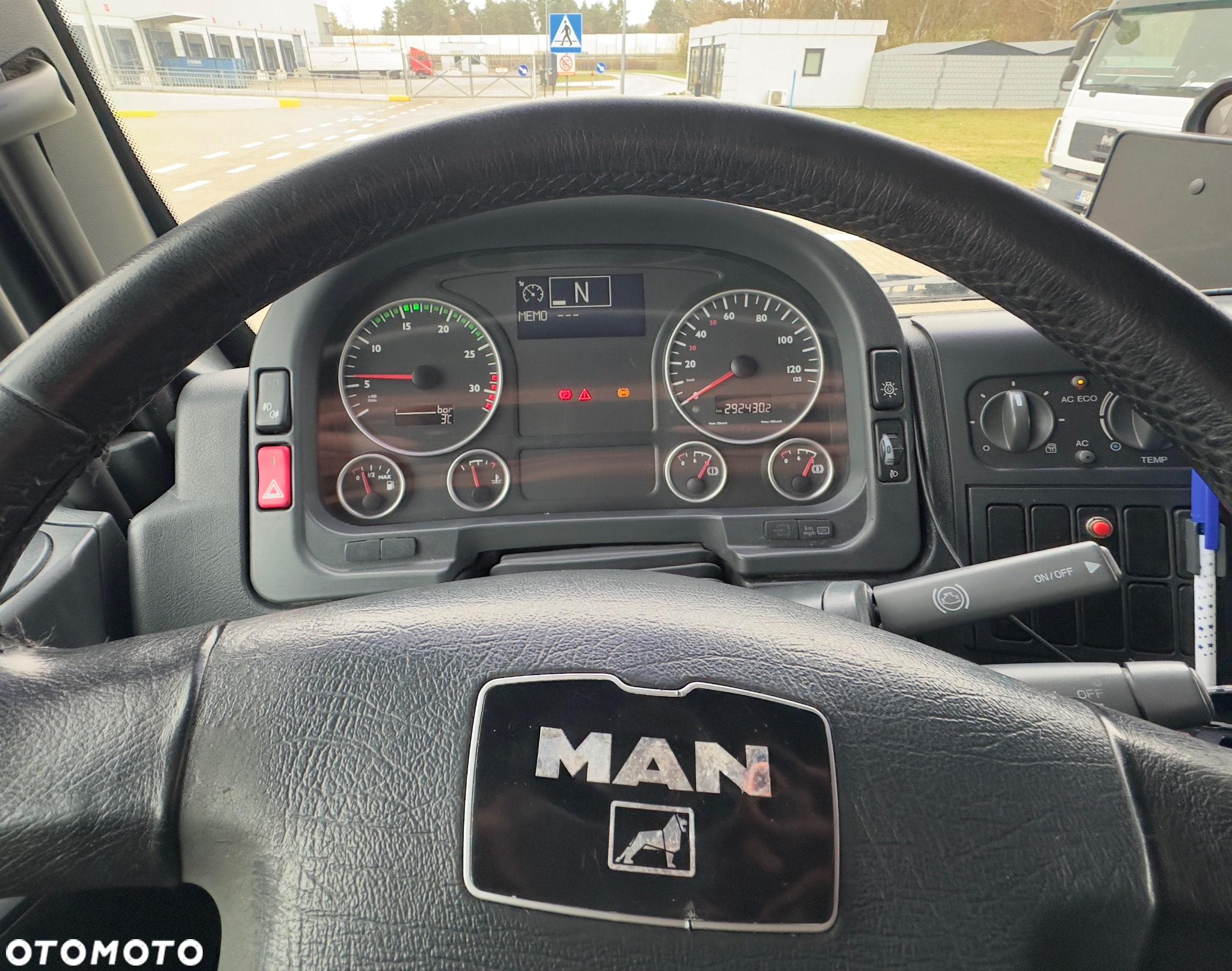 MAN TGL 12.240 - 9
