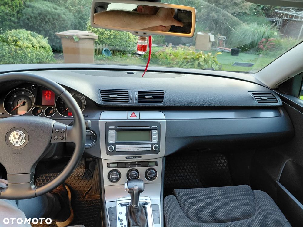 Volkswagen Passat 2.0 TDI Comfortline DSG - 9