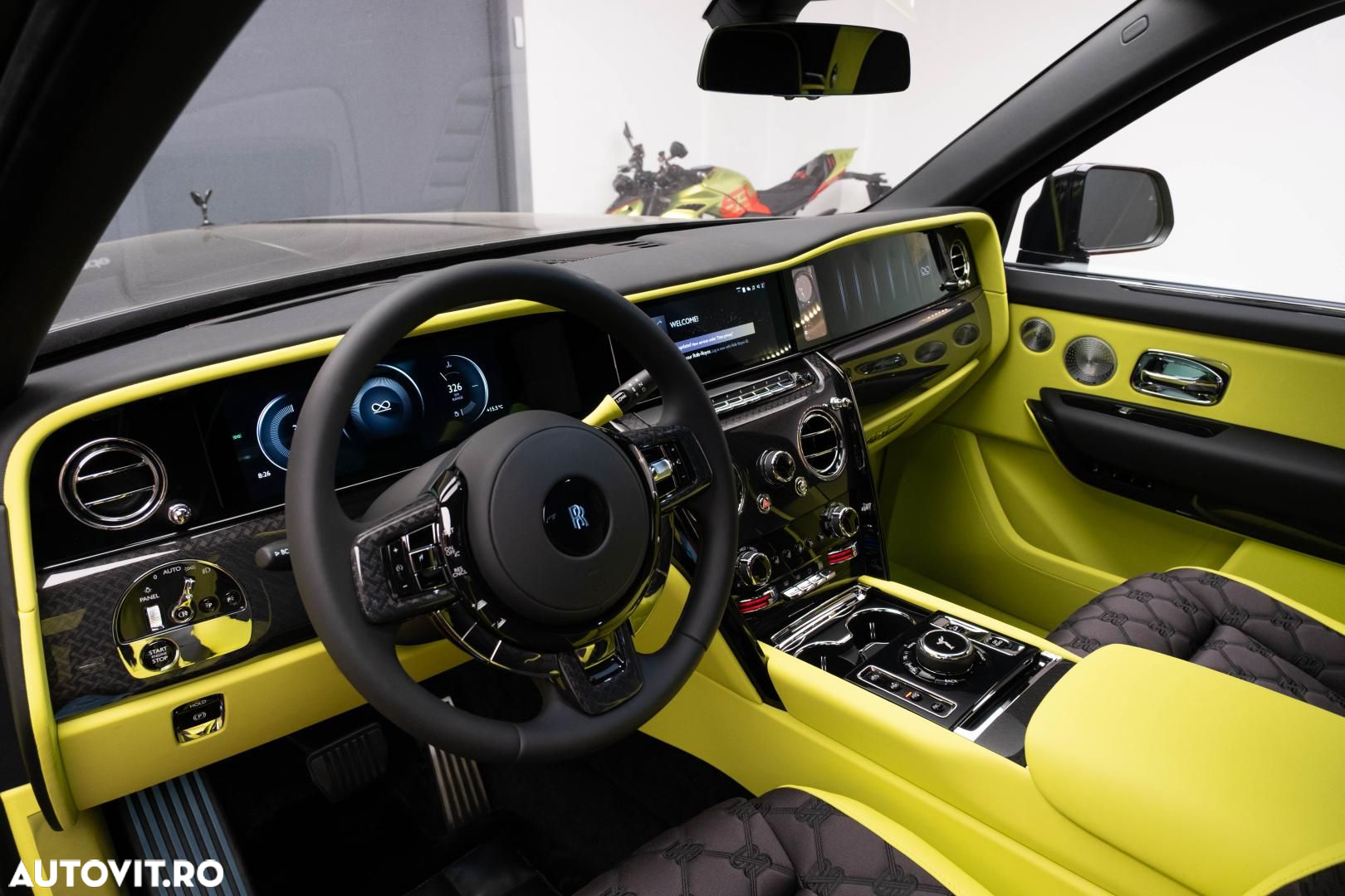 Rolls-Royce Cullinan - 10