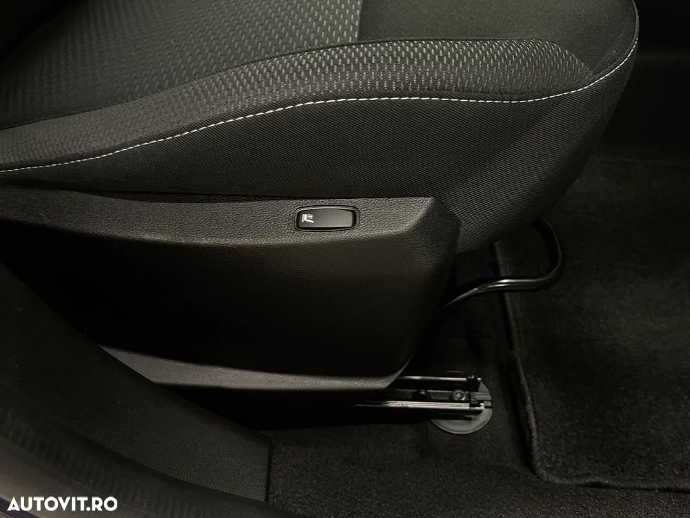Dacia Duster 1.6 SCe Comfort - 19