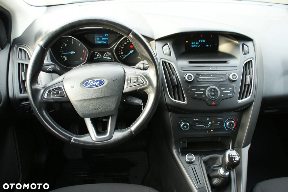 Ford Focus - 8