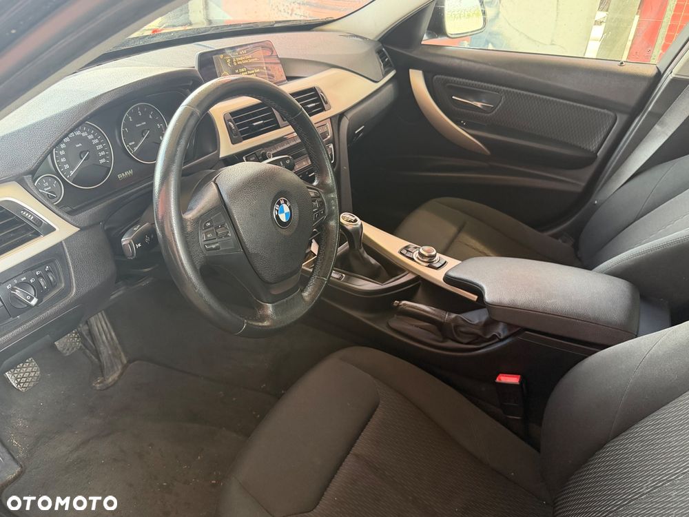 BMW Seria 3 316d Luxury Line EU6 - 10