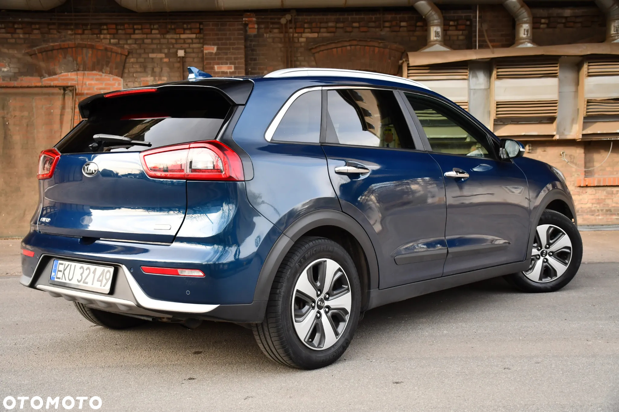 Kia Niro 1.6 GDI Hybrid L - 16