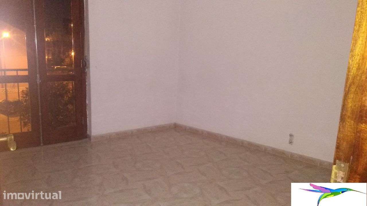 Alverca do Ribatejo T1/varanda Renovado - Grande imagem: 3/15