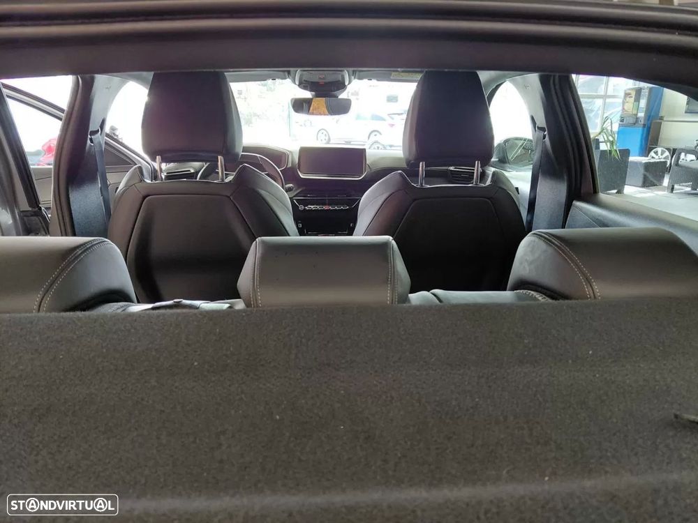 Peugeot e-208 50 kWh GT Pack - 10