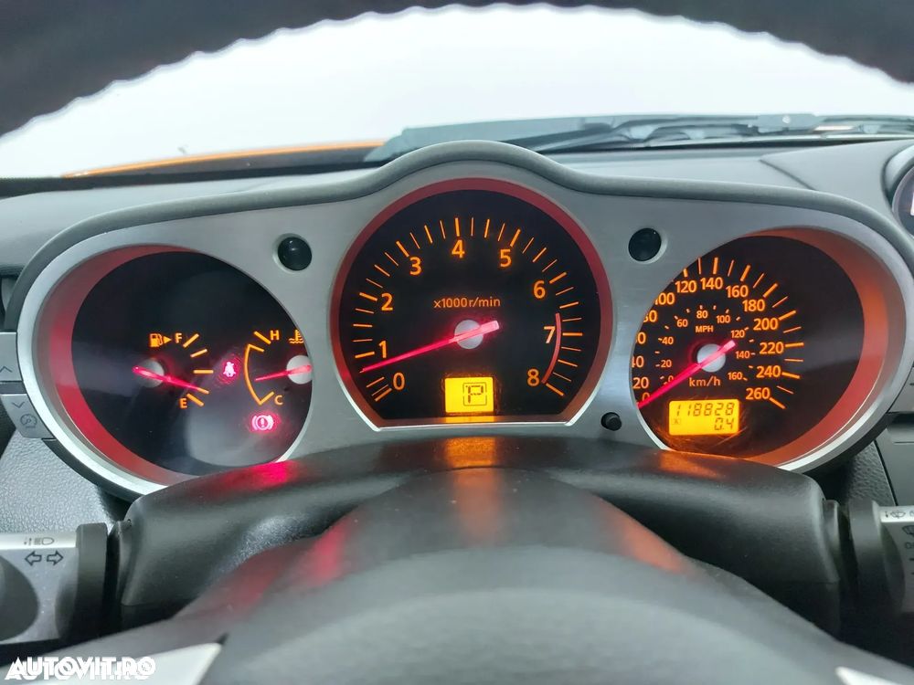 Nissan 350 Z - 3