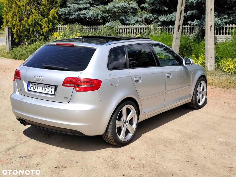 Audi A3 Sportback 2.0 TDI DPF S line Sportpaket - 12