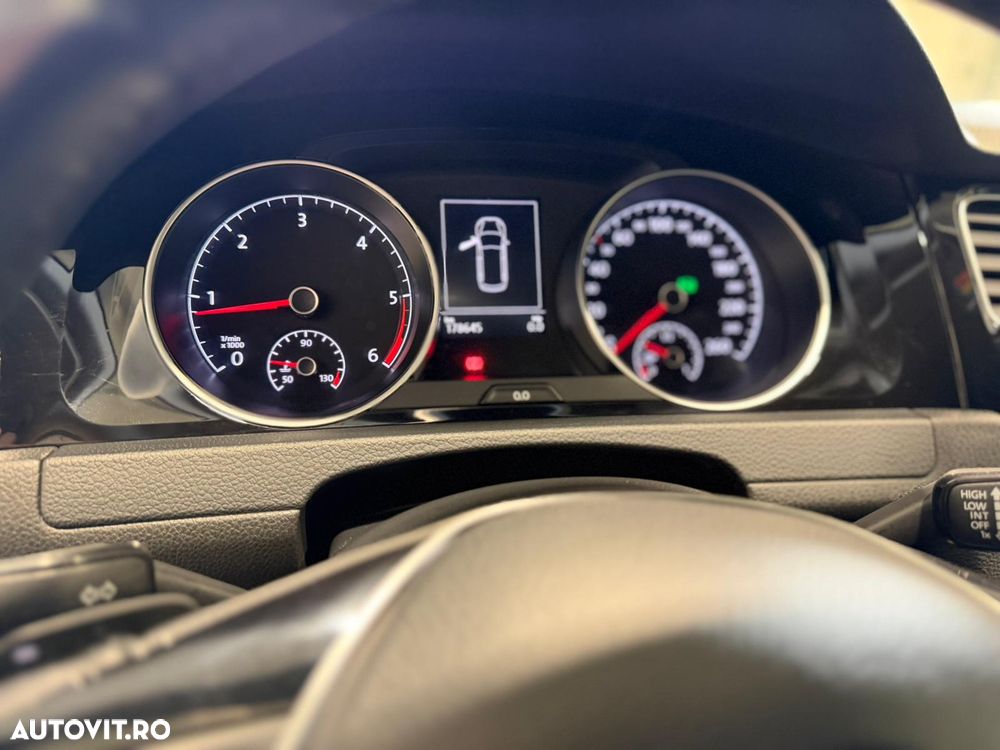 Volkswagen Golf - 12