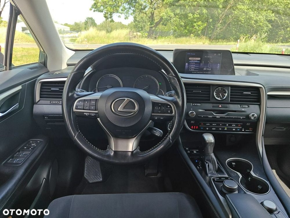 Lexus RX - 11