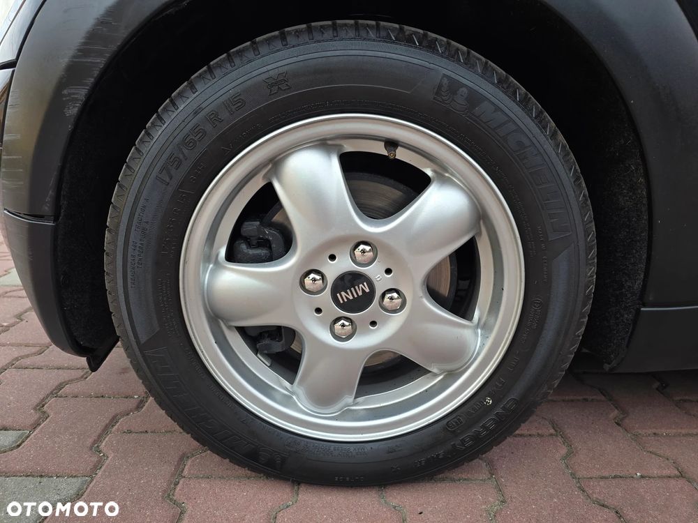 MINI Cooper Standard - 18