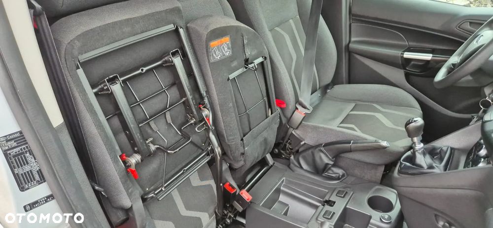 Ford Transit Connect - 11