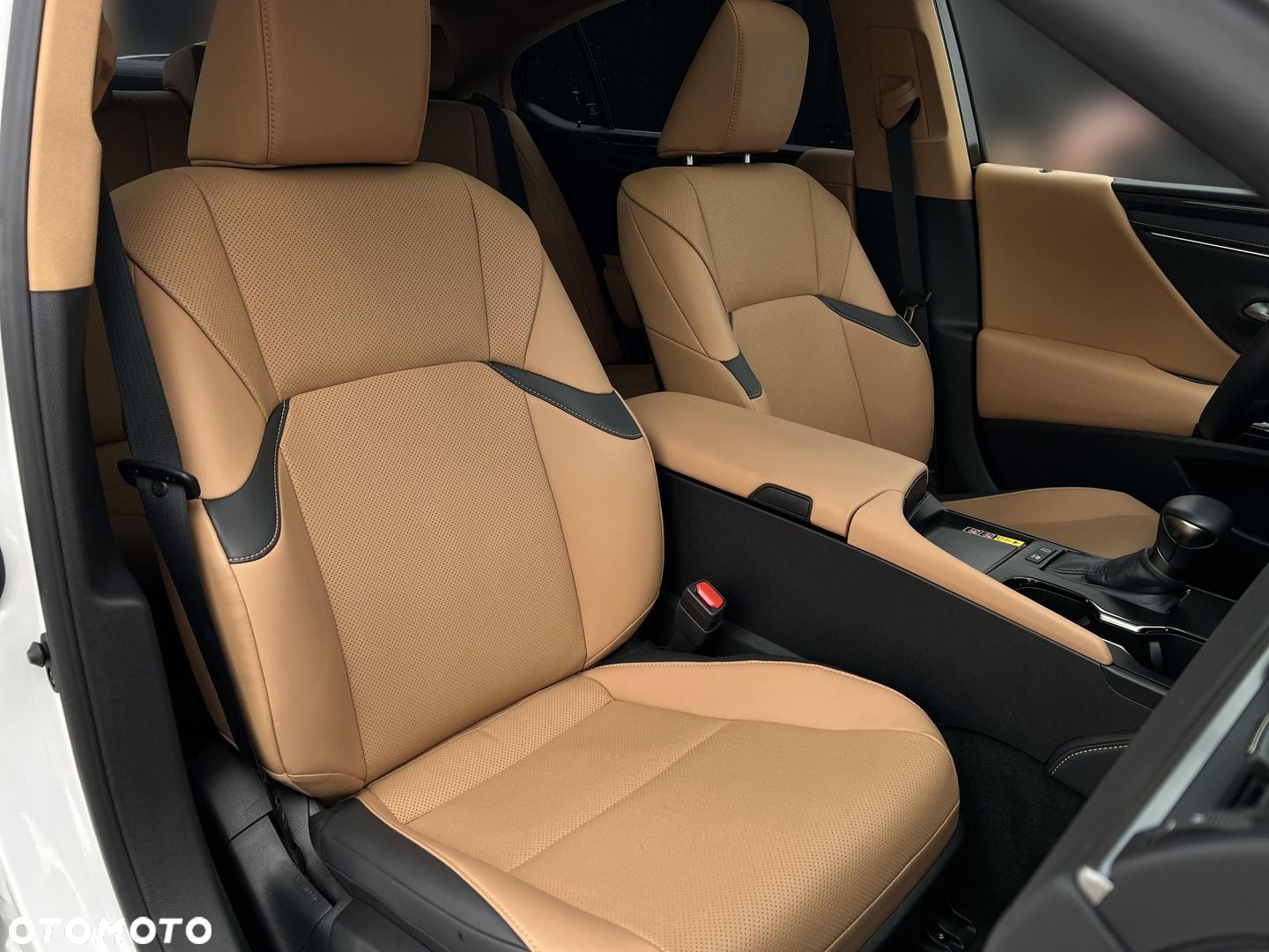 Lexus ES - 23