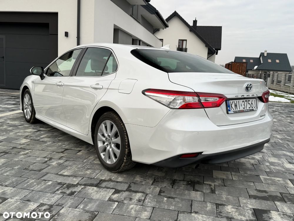 Toyota Camry 2.5 Hybrid Prestige CVT - 6