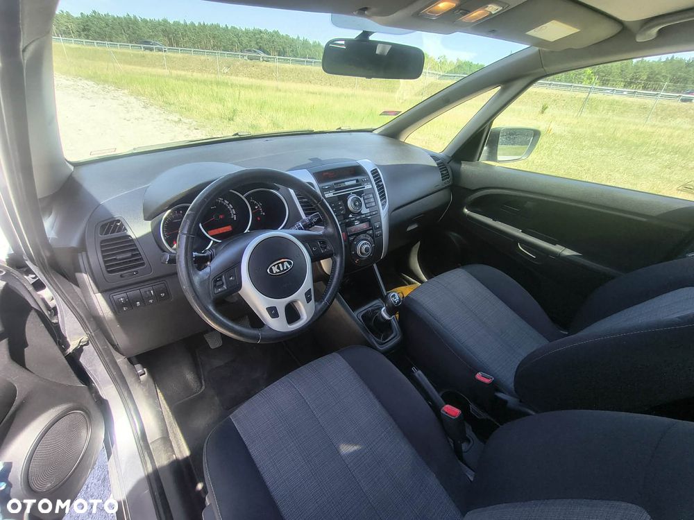 Kia Venga 1.4 L - 6