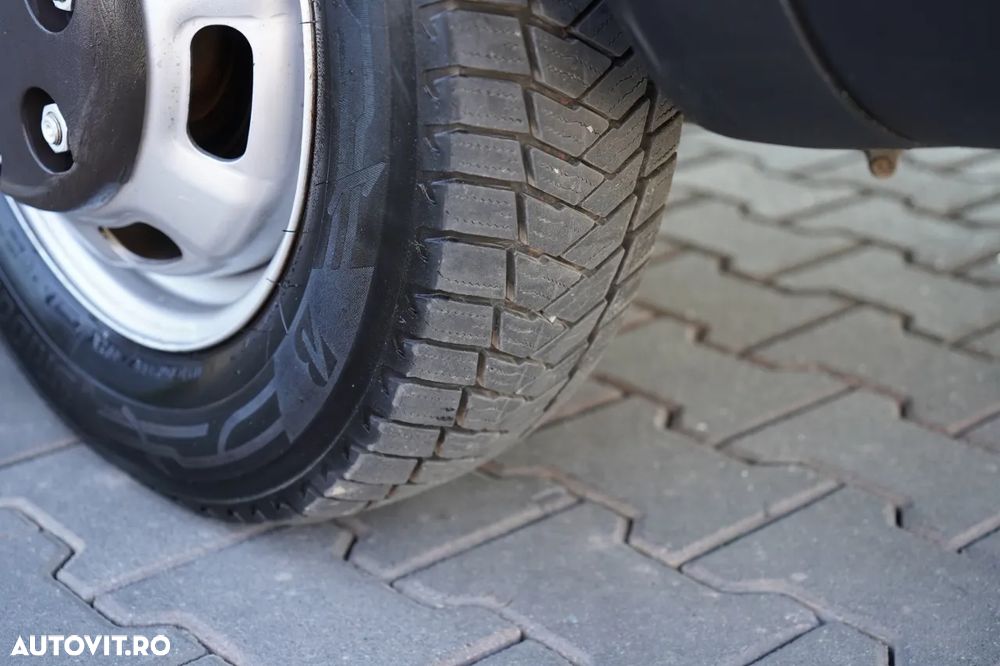 Iveco DAILY 35-130 / 4.2 M CONTAINER / LIFT / TWIN GVWR: 3500 KG / IMPORTAT - 18