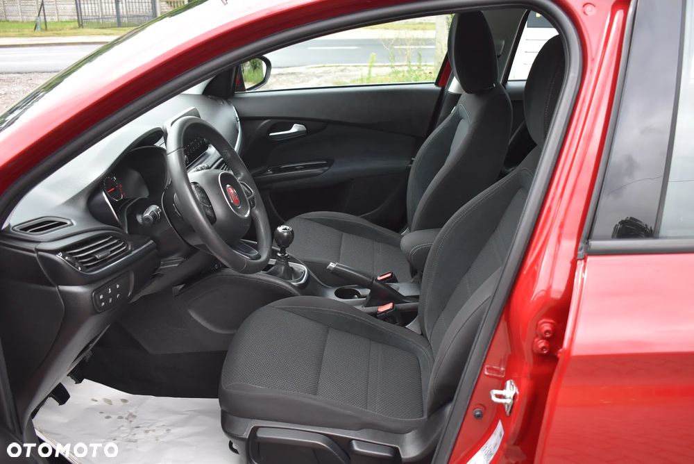 Fiat Tipo 1.4 T-Jet 16v S-Design - 26