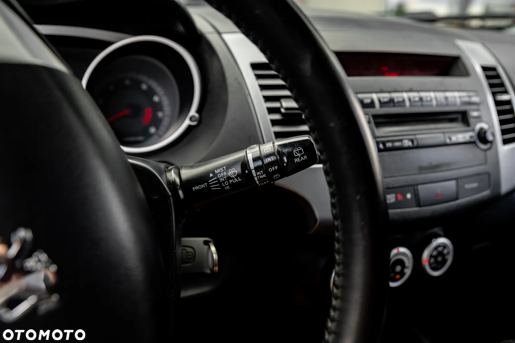 Peugeot 4007 7-Sitzer Sport - 25