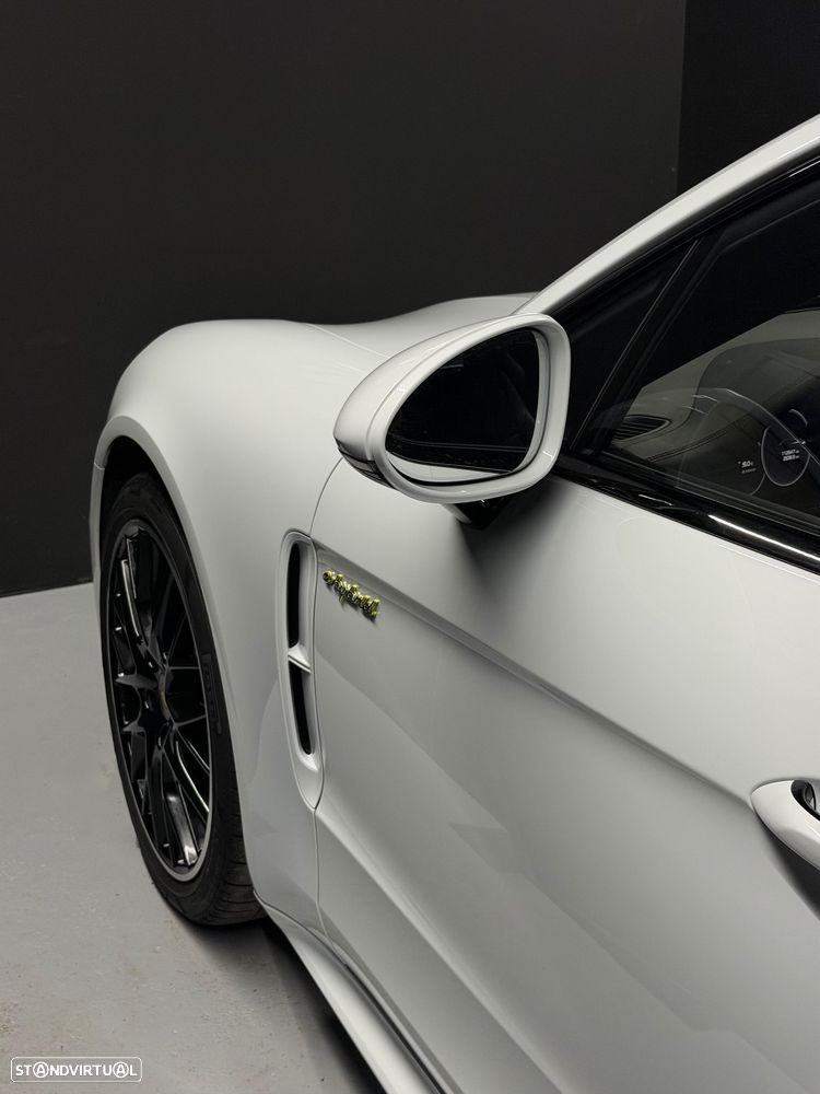 Porsche Panamera Sport Turismo Turbo S E-Hybrid - 4