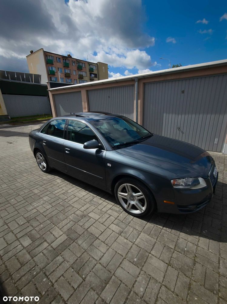 Audi A4 Limousine - 6