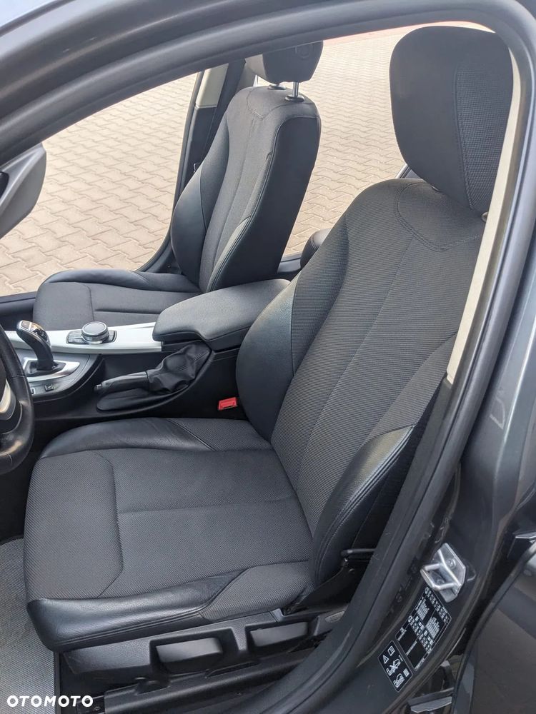 BMW Seria 3 320d xDrive Edition Luxury Line Purity - 18