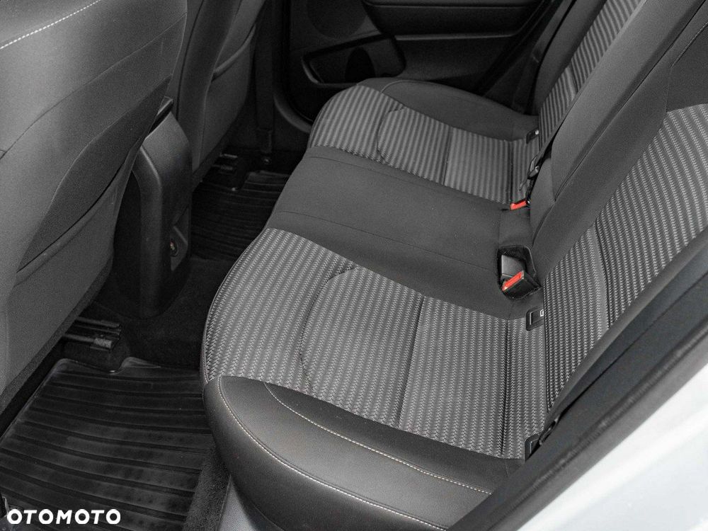 Kia Ceed 1.5 T-GDI M - 23