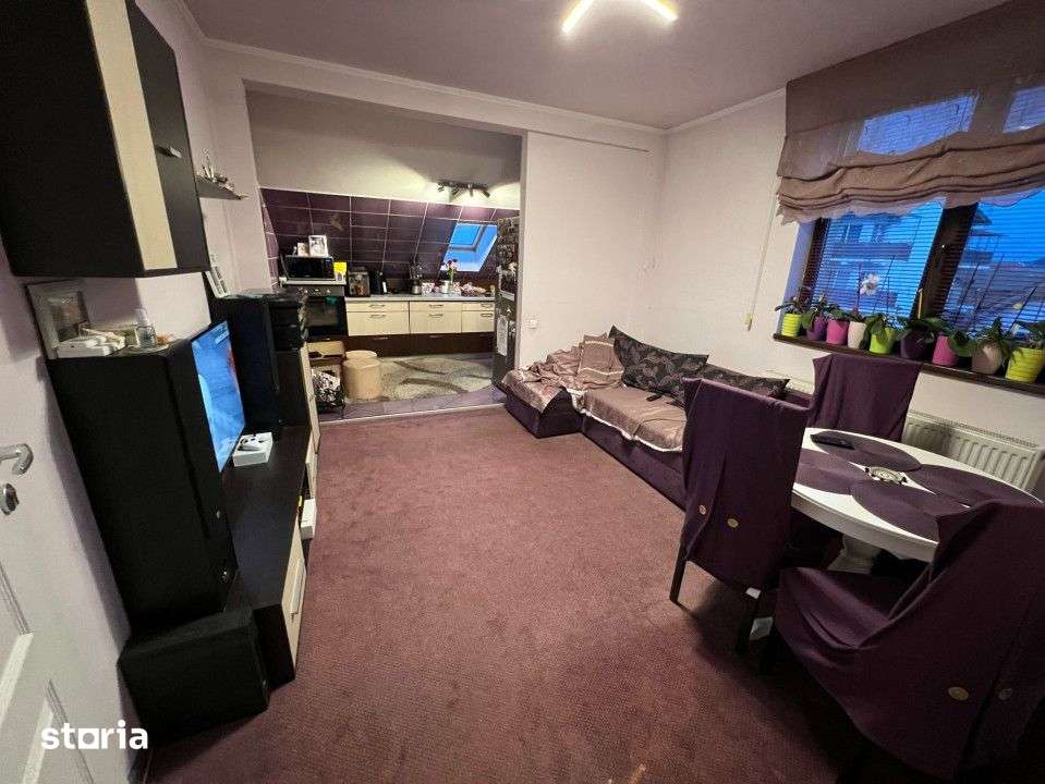Apartament de 4 camere pe doua nivele, 105 MP, intr-un imobil cu 4 ap — fotografia 1