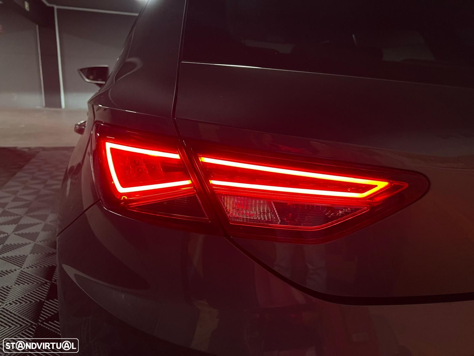 SEAT Leon 2.0 TSI Cupra DSG S/S - 31