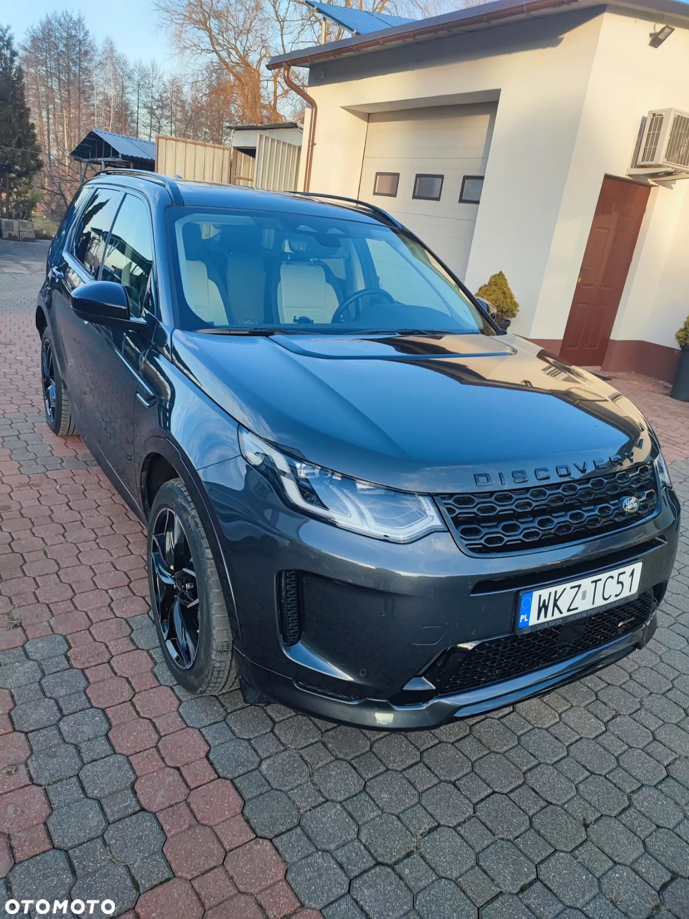 Land Rover Discovery Sport - 1