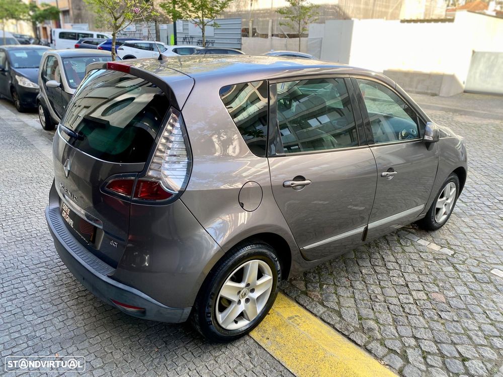 Renault Scénic 1.5 dCi Exclusive SS - 6