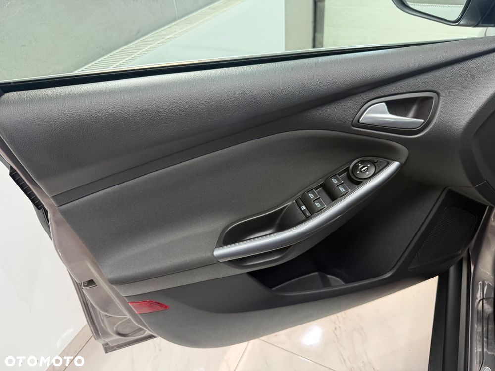 Ford Focus 1.0 EcoBoost STart-Stopp-System Titanium - 11