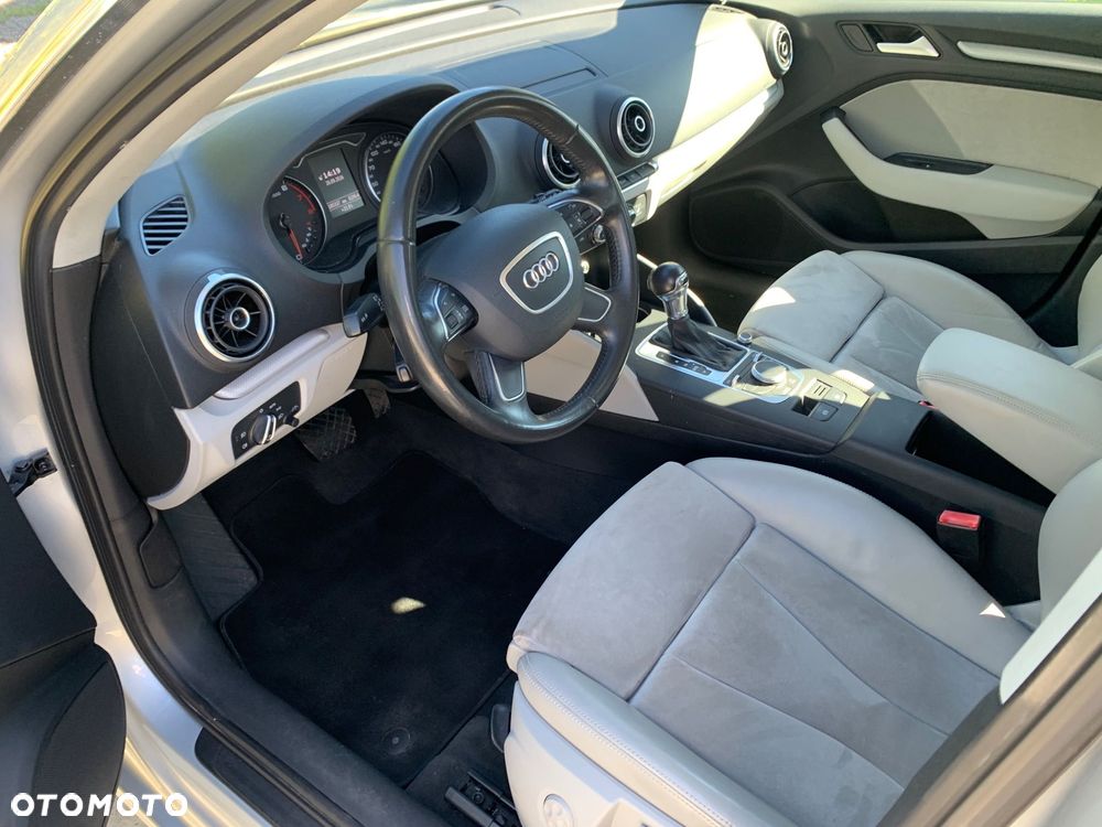 Audi A3 Sportback - 19