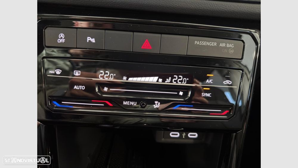 VW T-Cross 1.0 TSI Urban DSG Digital Cockpit Pro - 18