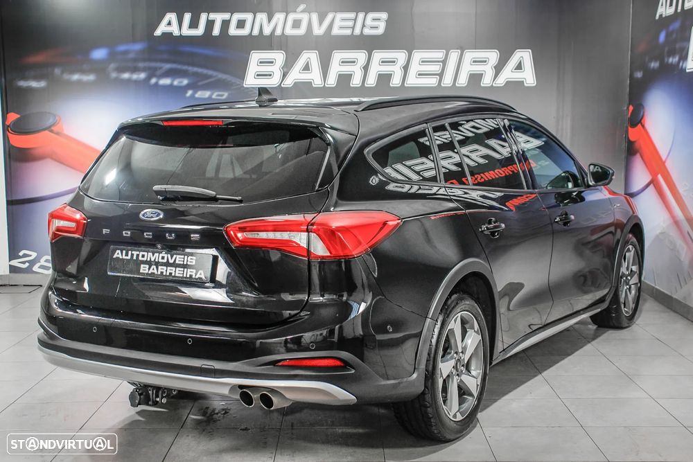 Ford Focus SW 1.5 TDCi EcoBlue Active - 4