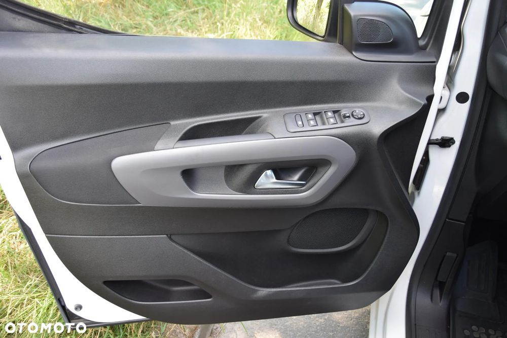 Toyota Proace City Verso 1.2 D-4T Business - 17