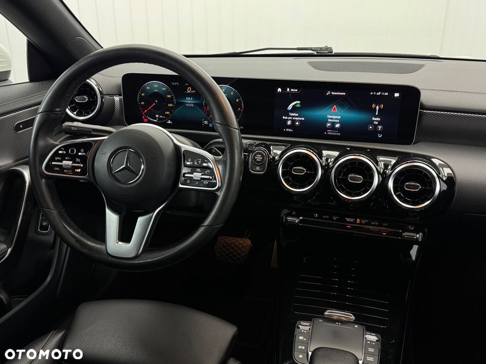 Mercedes-Benz CLA 180 7G-DCT - 6