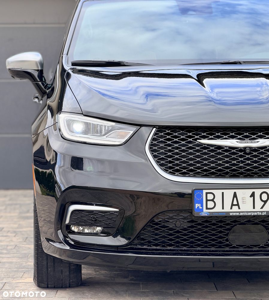 Chrysler Pacifica - 18