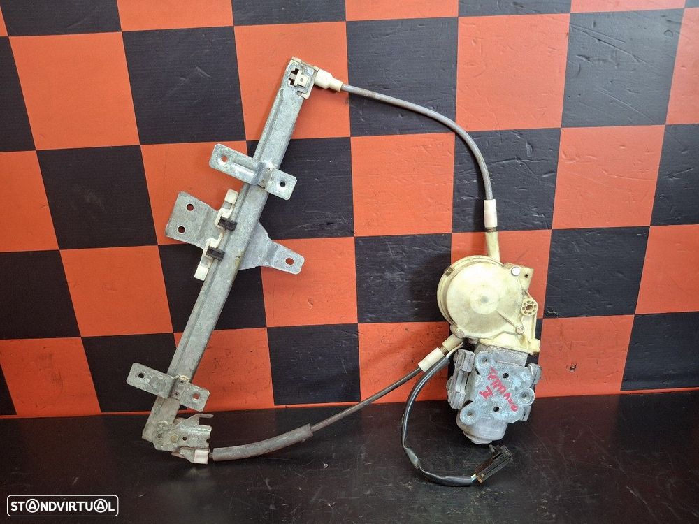 Elevador Trás Direito Electrico Nissan Terrano Ii (R20) - 2