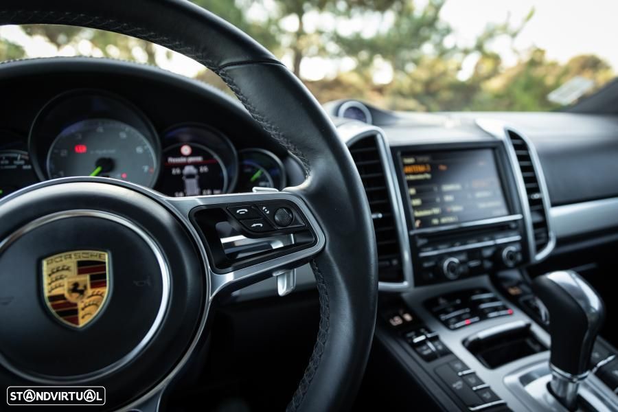 Porsche Cayenne S E-Hybrid - 33