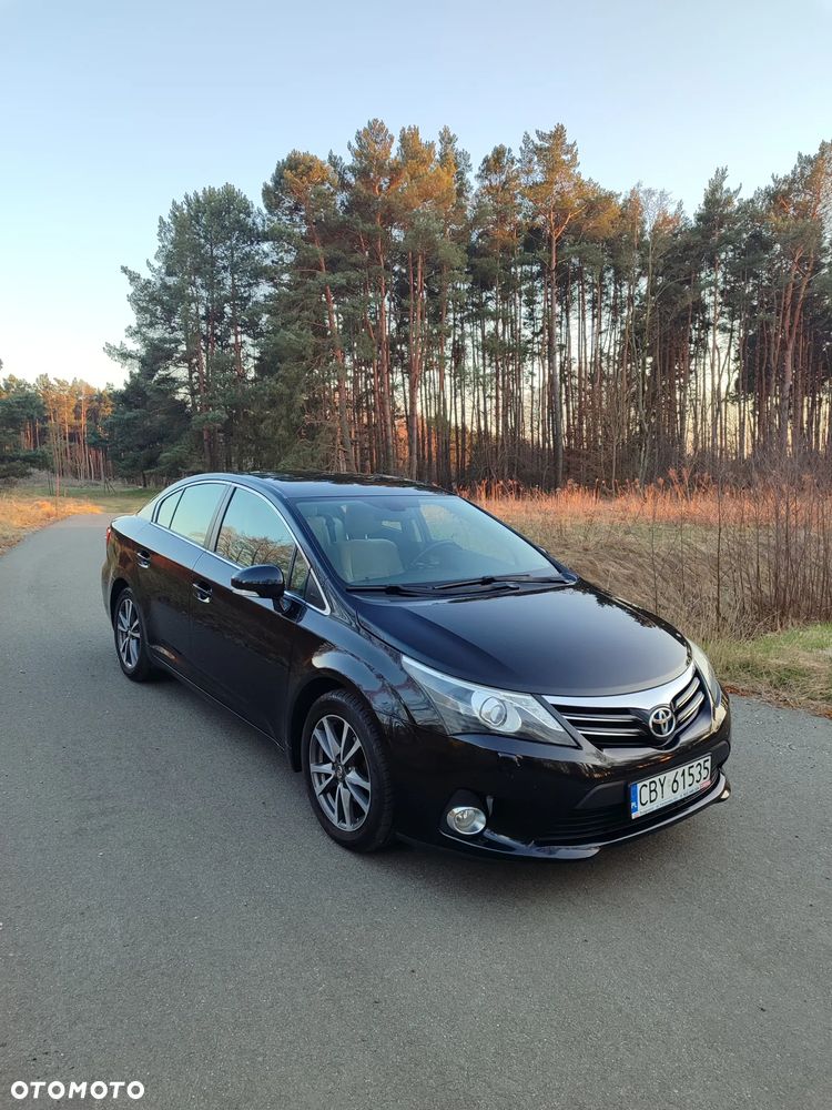 Toyota Avensis 1.8 Premium - 4