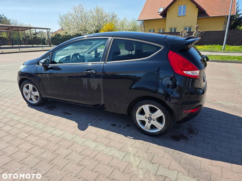 Ford Fiesta - 4