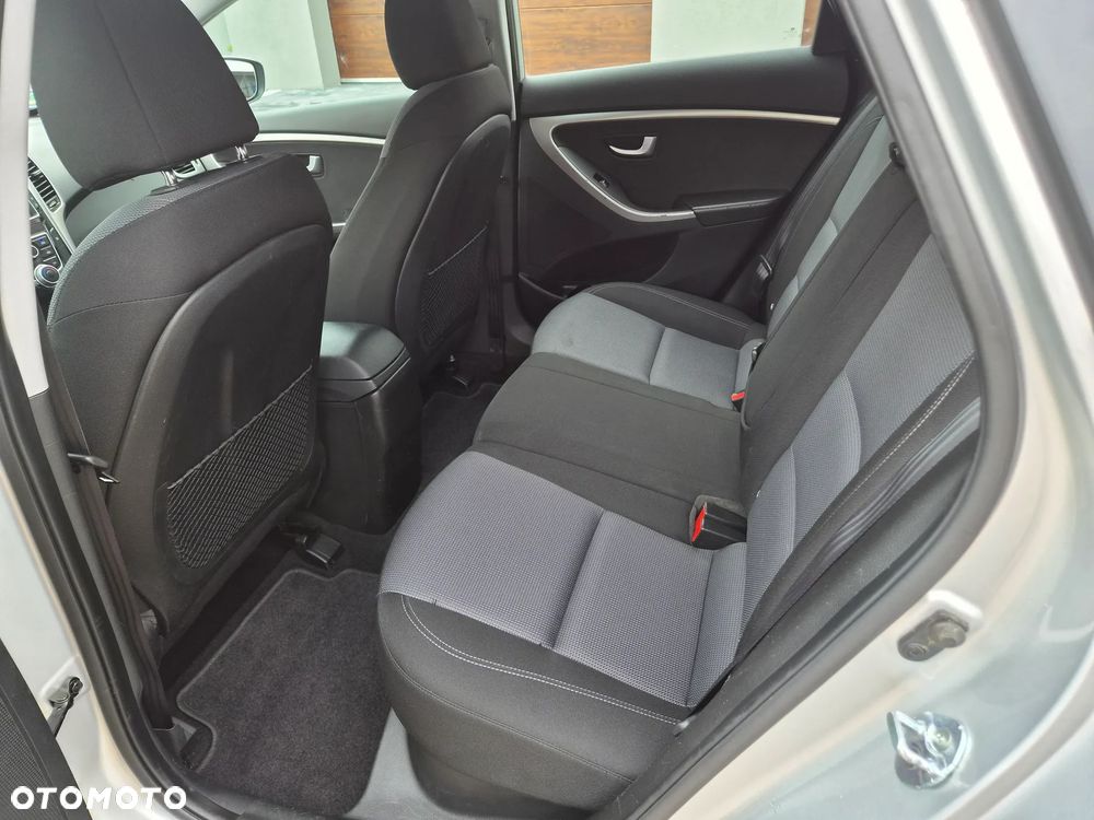 Hyundai i30 - 16