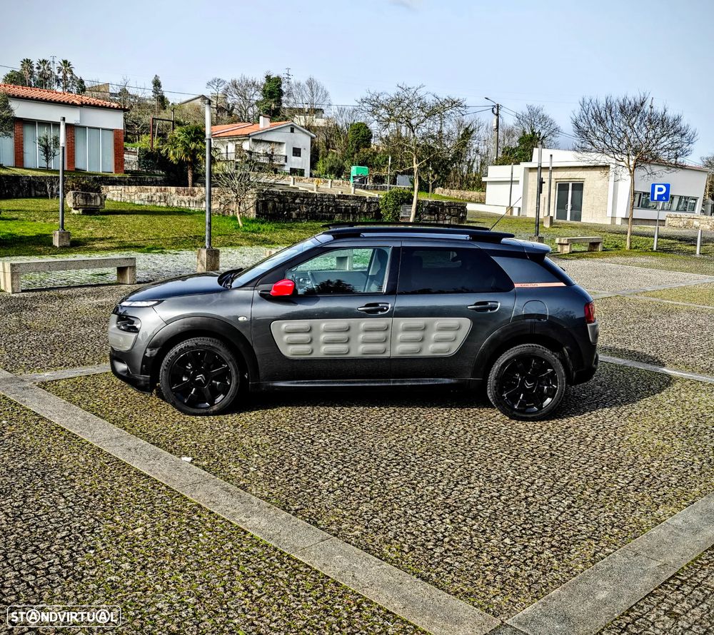 Citroën C4 Cactus 1.6 BlueHDi Shine Ed.Midnight - 3