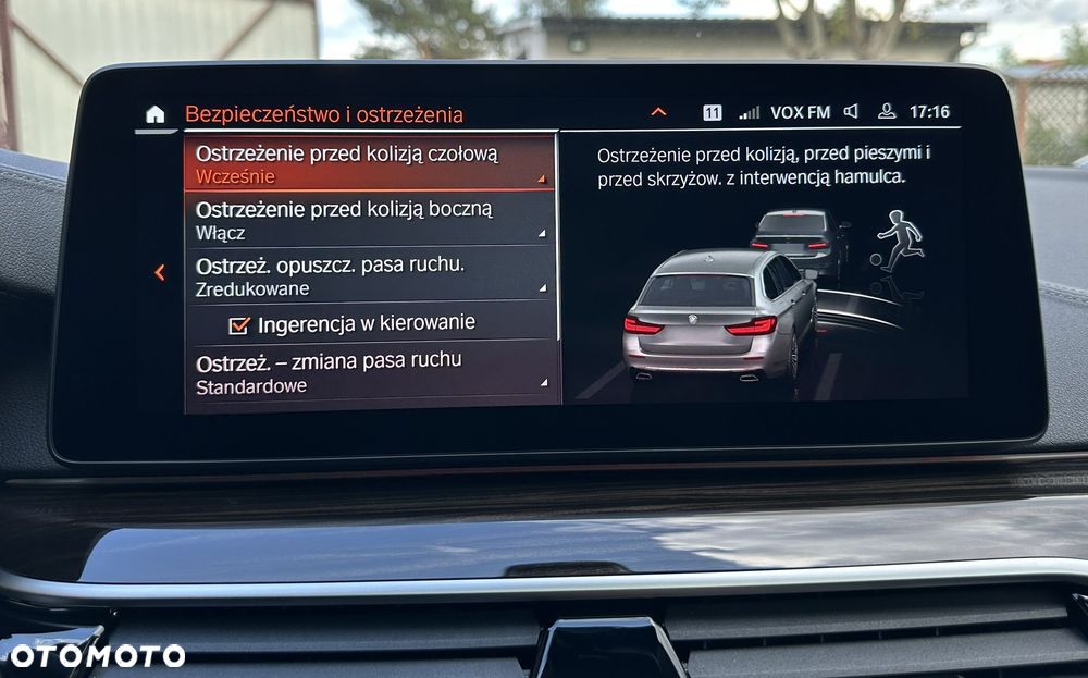 BMW Seria 5 530d xDrive mHEV Luxury Line - 35