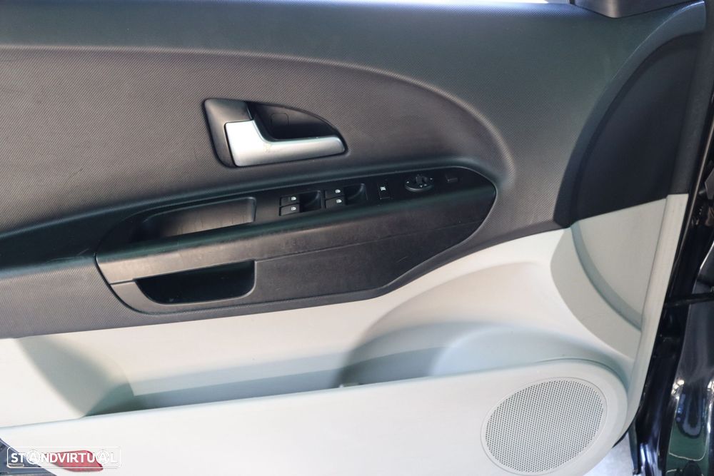 Kia Ceed SW 1.6 CRDi LX - 17