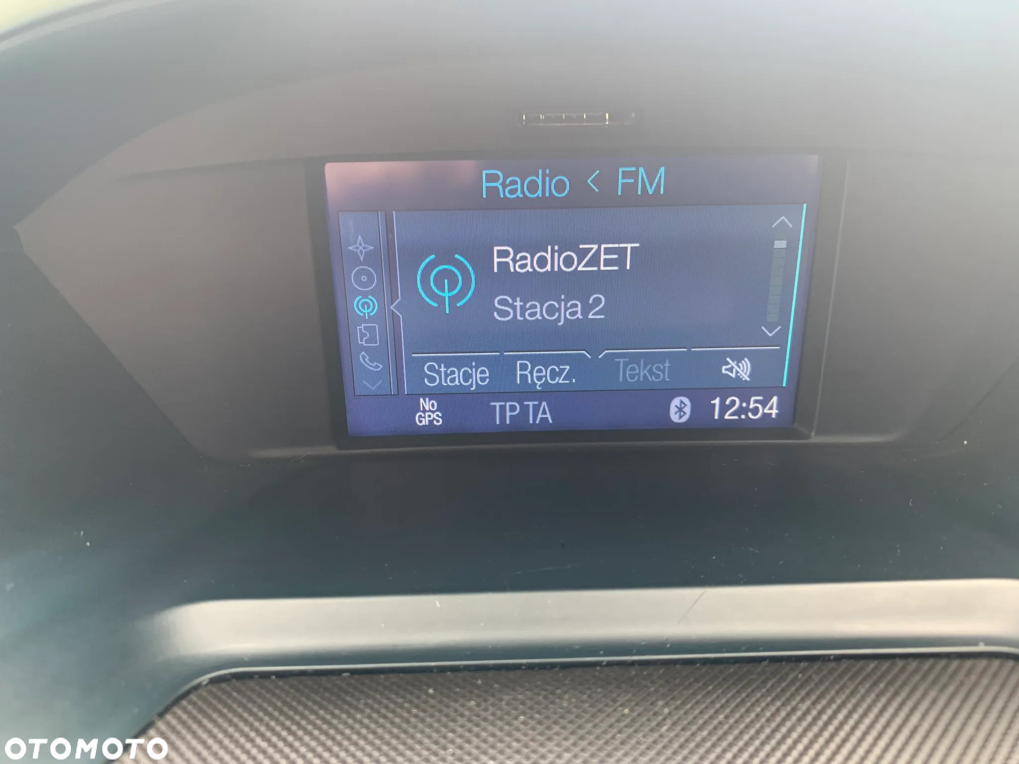 Ford Grand C-MAX - 12