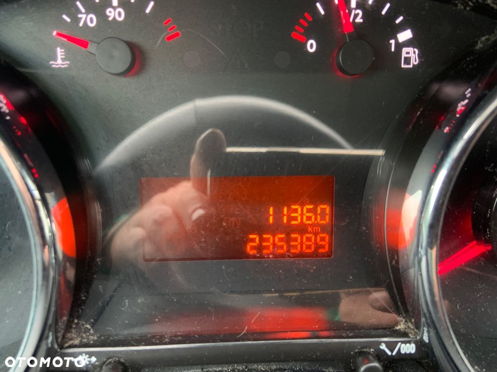 Peugeot 3008 HDi FAP 110 Premium - 6