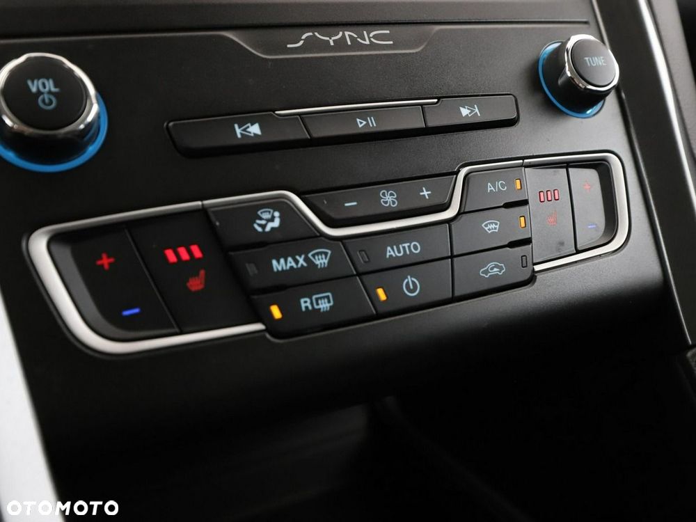 Ford Mondeo 2.0 EcoBlue Titanium - 29