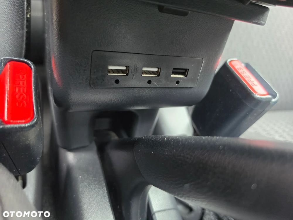 Mitsubishi Space Star 1.2 Clear Tec Color - 27