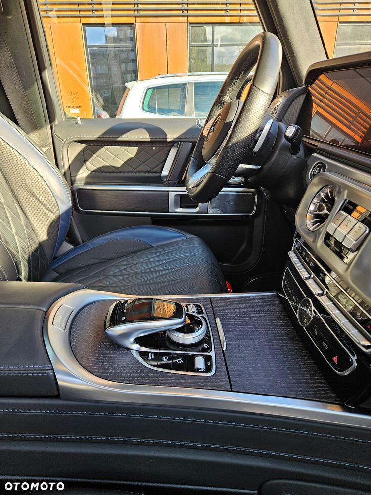 Mercedes-Benz Klasa G 400 d - 12
