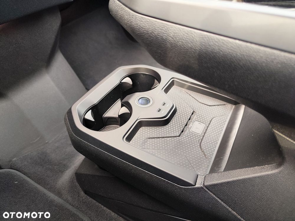 BMW iX xDrive40 76.6kWh Signature - 29